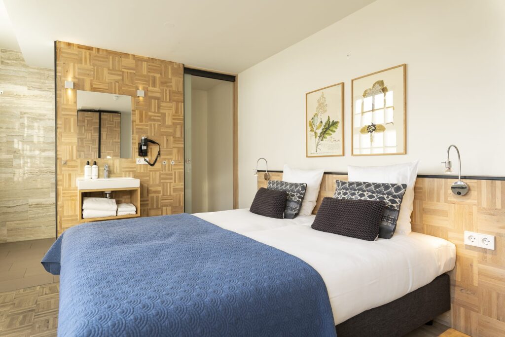 Hotel-Bleecker_Kamer-2_Tweede-styling-3-lowres.jpg